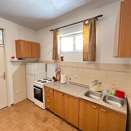 بيت ضيافة H&m