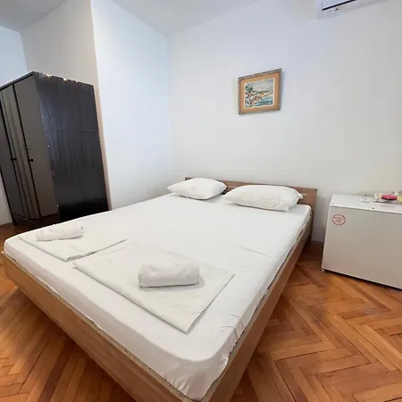 بيت ضيافة H&m Baška Voda