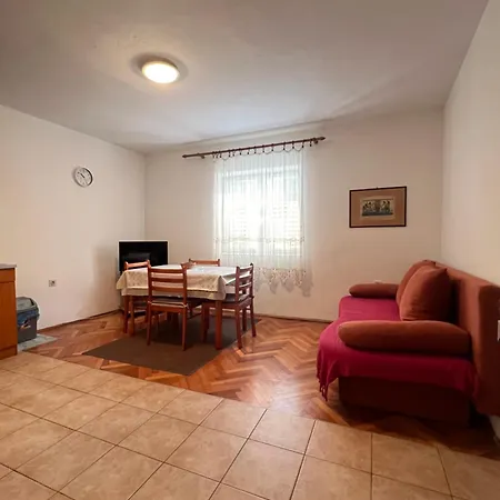 H&m Guest house Baska Voda