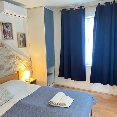 Guest house H&m Baska Voda